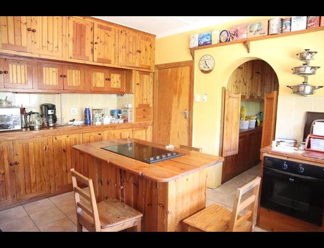 3 BEDROOM HOUSE FOR SALE IN BERGZICHT